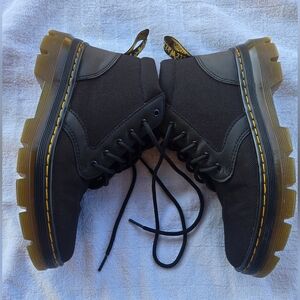 Dr.Martens Air Wair Bonny Black Canvas Chukka Boots. Lace -up. Bouncing Sole.